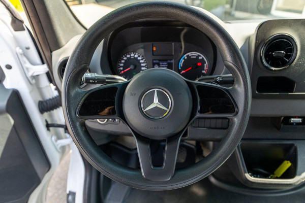Mercedes-Benz eSprinter ESprinter L2H2 41 kWh Tussenschot met deur I Airco I Camera I Bluetooth