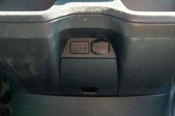 Mercedes-Benz eSprinter ESprinter L2H2 41 kWh Tussenschot met deur I Airco I Camera I Bluetooth