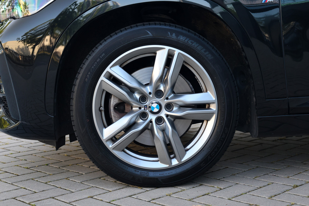 BMW X1 xDrive25e eDrive Edition | M-SPORT | DEALER ONDH | LEDER | LED | STOELVERW | ELEK KOFFERKLEP |