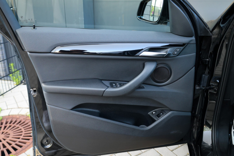 BMW X1 xDrive25e eDrive Edition | M-SPORT | DEALER ONDH | LEDER | LED | STOELVERW | ELEK KOFFERKLEP |