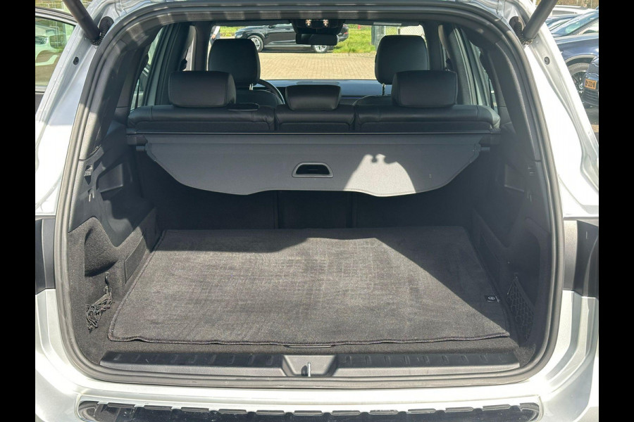 Mercedes-Benz Glb 200 Business Solution Luxury 163 PK | Dodehoeksensoren | Elektrische Achterklep | Lederen Bekleding | Stoelverwarming | Achteruitrijcamera | Eerste eigenaar