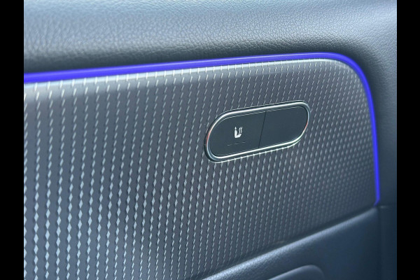 Mercedes-Benz Glb 200 Business Solution Luxury 163 PK | Dodehoeksensoren | Elektrische Achterklep | Lederen Bekleding | Stoelverwarming | Achteruitrijcamera | Eerste eigenaar