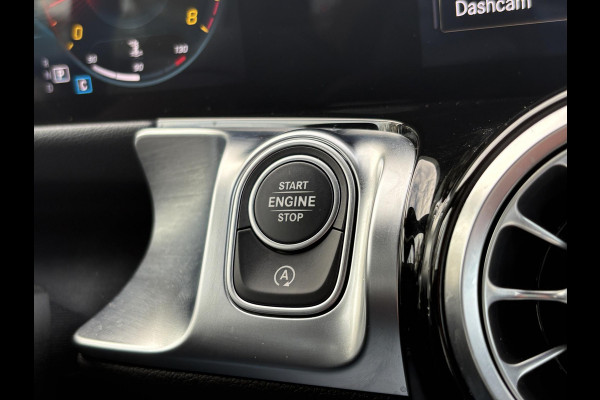 Mercedes-Benz Glb 200 Business Solution Luxury 163 PK | Dodehoeksensoren | Elektrische Achterklep | Lederen Bekleding | Stoelverwarming | Achteruitrijcamera | Eerste eigenaar
