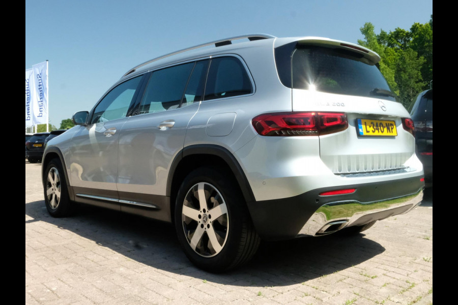 Mercedes-Benz Glb 200 Business Solution Luxury 163 PK | Dodehoeksensoren | Elektrische Achterklep | Lederen Bekleding | Stoelverwarming | Achteruitrijcamera | Eerste eigenaar