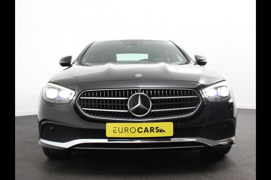 Mercedes-Benz E-Klasse 300e Avantgarde Premium Plus PHEV Automaat Panorama dak Climate control Adaptieve cruise control Parkeersensoren Camera  Verwarmde voorstoelen Keyless Lcihtmetalen velgen Led Burmester