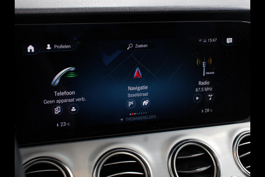 Mercedes-Benz E-Klasse 300e Avantgarde Premium Plus PHEV Automaat Panorama dak Climate control Adaptieve cruise control Parkeersensoren Camera  Verwarmde voorstoelen Keyless Lcihtmetalen velgen Led Burmester