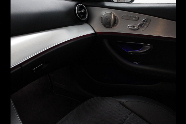 Mercedes-Benz E-Klasse 300e Avantgarde Premium Plus PHEV Automaat Panorama dak Climate control Adaptieve cruise control Parkeersensoren Camera  Verwarmde voorstoelen Keyless Lcihtmetalen velgen Led Burmester