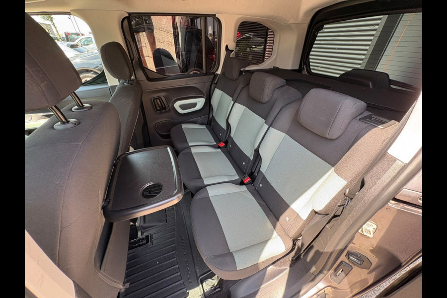 Citroën Berlingo 1.2 PureTech Shine,Camera,Car-Play,AUTOMAAT,Trekhaak,Garantie