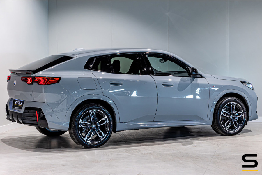 BMW X2 SDrive20i|M-sport|H&K|StoelV|Memory|Fis€54.700