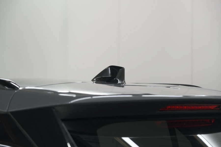 Peugeot 2008 Hybrid 136 e-DCS6 Allure | Navigatie | Parkeersensoren Voor + Achter | Apple Carplay