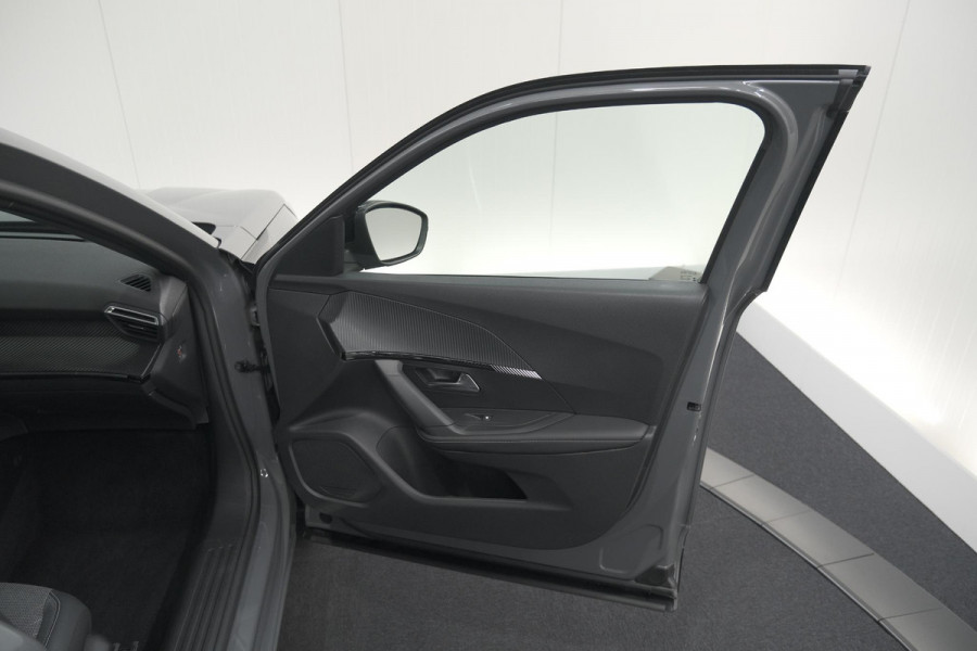 Peugeot 2008 Hybrid 136 e-DCS6 Allure | Navigatie | Parkeersensoren Voor + Achter | Apple Carplay