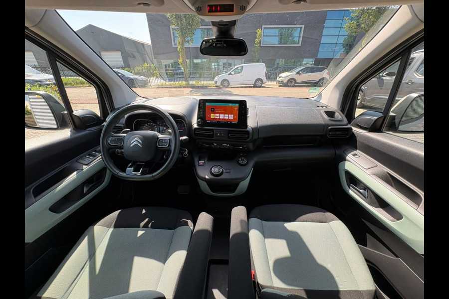 Citroën Berlingo 1.2 PureTech Shine AUTOMAAT,CAMERA,Car-play,Cruis,Clima,Stoelverwarming,WeinigKM.Garantie