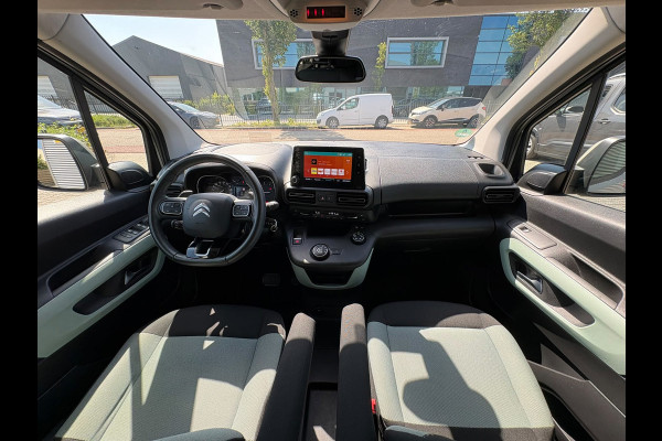 Citroën Berlingo 1.2 PureTech Shine AUTOMAAT,CAMERA,Car-play,Cruis,Clima,Stoelverwarming,WeinigKM.Garantie