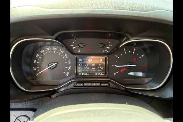 Citroën Berlingo 1.2 PureTech Shine AUTOMAAT,CAMERA,Car-play,Cruis,Clima,Stoelverwarming,WeinigKM.Garantie