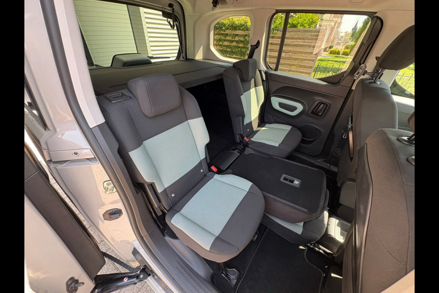 Citroën Berlingo 1.2 PureTech Shine AUTOMAAT,CAMERA,Car-play,Cruis,Clima,Stoelverwarming,WeinigKM.Garantie
