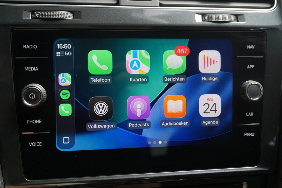 Volkswagen Golf 1.0 TSI Highline/CARPLAY/18 INCH/CAMERA/DAB.