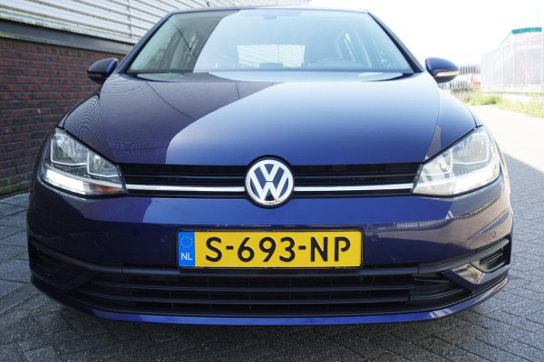 Volkswagen Golf 1.0 TSI Highline/CARPLAY/18 INCH/CAMERA/DAB.