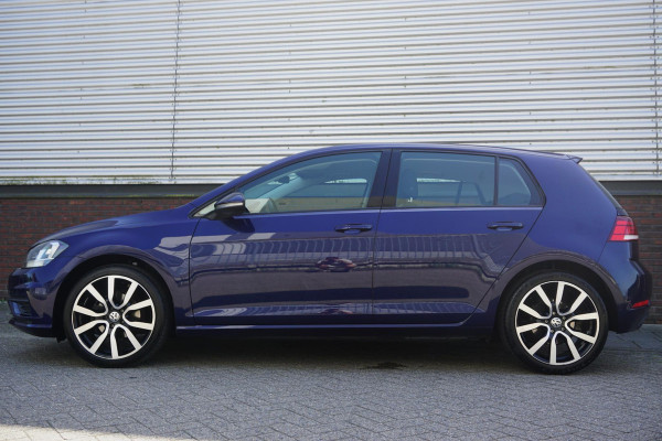 Volkswagen Golf 1.0 TSI Highline/CARPLAY/18 INCH/CAMERA/DAB.