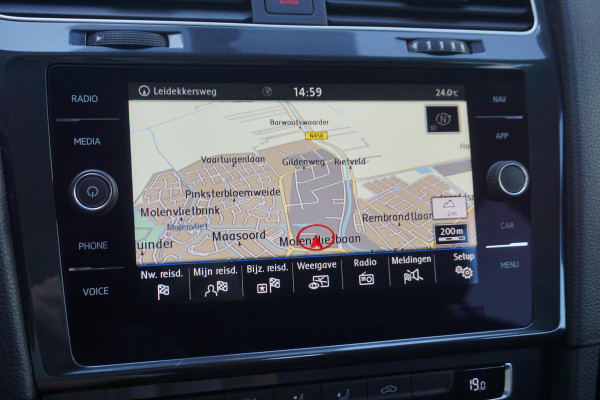 Volkswagen Golf 1.0 TSI Highline/CARPLAY/18 INCH/CAMERA/DAB.