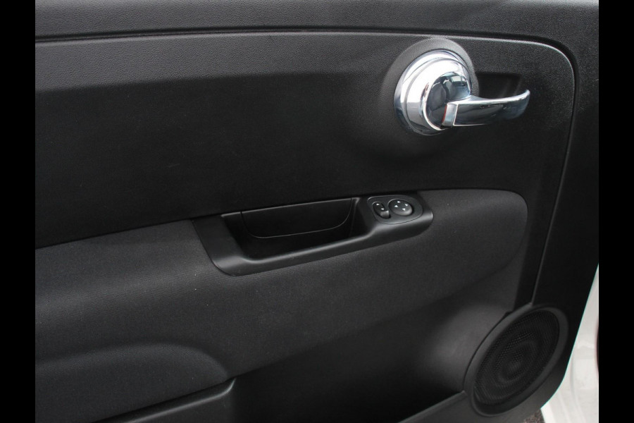 Fiat 500 1.0 Hybrid Dolcevita Finale Panorama dak Control Parkeer Sensoren  Lichtmetalen Velgen Cruise Control
