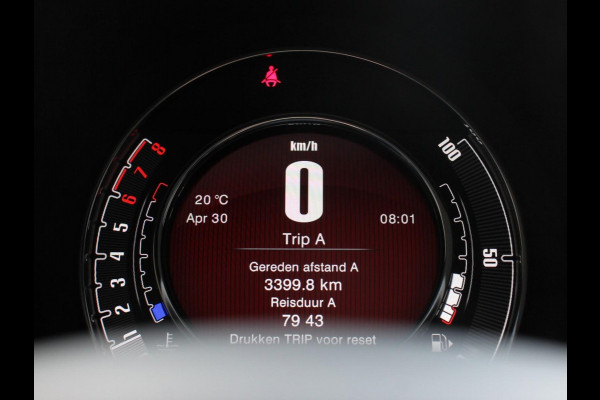 Fiat 500 1.0 Hybrid Dolcevita Finale Panorama dak Control Parkeer Sensoren  Lichtmetalen Velgen Cruise Control