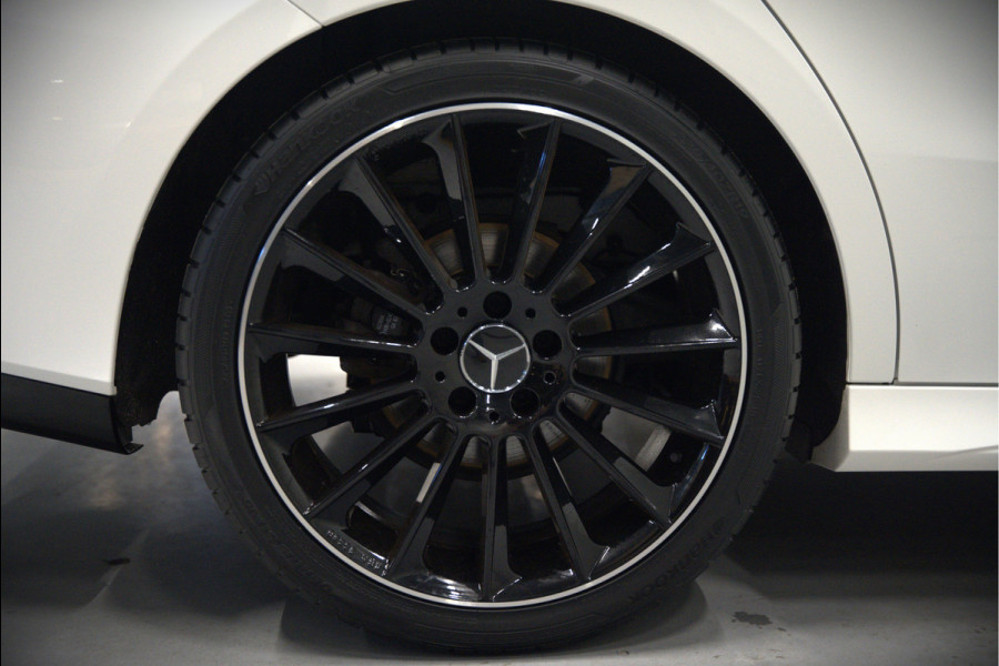 Mercedes-Benz CLA-Klasse 180 Advantage AMG | Stoelverwarming | Parkeersensoren | Navigatie | Cruise Control | Keyless | Camera | Climate Control