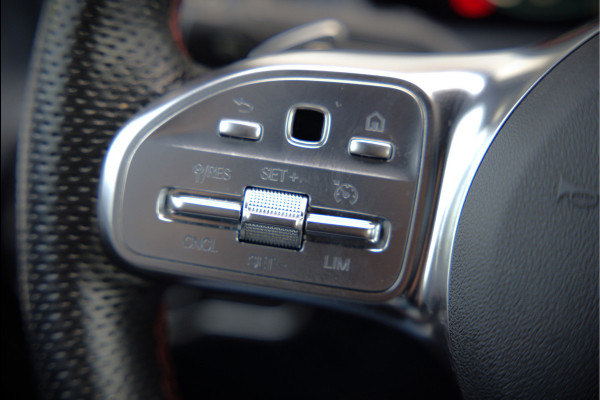 Mercedes-Benz CLA-Klasse 180 Advantage AMG | Stoelverwarming | Parkeersensoren | Navigatie | Cruise Control | Keyless | Camera | Climate Control