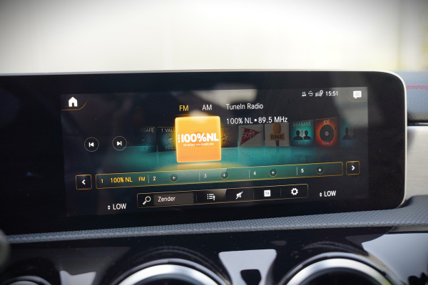 Mercedes-Benz CLA-Klasse 180 Advantage AMG | Stoelverwarming | Parkeersensoren | Navigatie | Cruise Control | Keyless | Camera | Climate Control