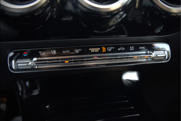 Mercedes-Benz CLA-Klasse 180 Advantage AMG | Stoelverwarming | Parkeersensoren | Navigatie | Cruise Control | Keyless | Camera | Climate Control