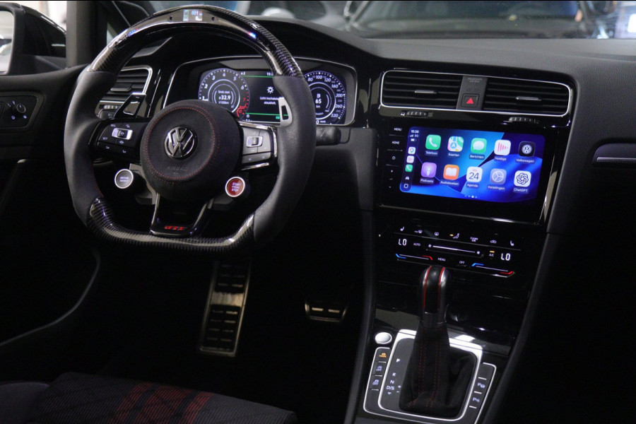 Volkswagen Golf 2.0 TSI GTI TCR /PANO/CARPLAY/CAM/KEYLESS/ACC/DCC/VOL