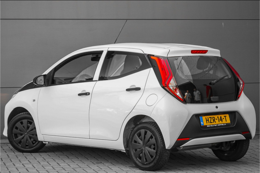 Toyota Aygo 1.0 VVT-i x 5 Deurs Airco CarPlay