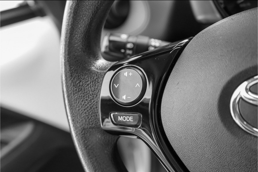 Toyota Aygo 1.0 VVT-i x 5 Deurs Airco CarPlay