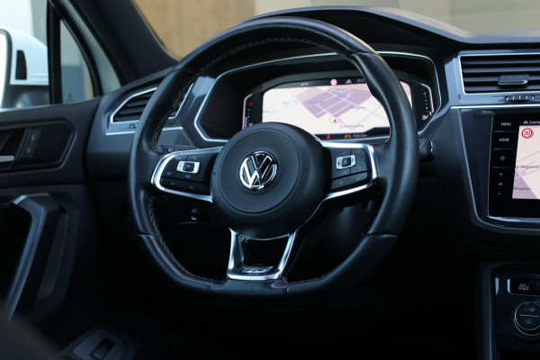 Volkswagen Tiguan 2.0 TSI 4Motion 3X R-Line *Pano*Head-Up*Camera*Leder*Trekhaak*