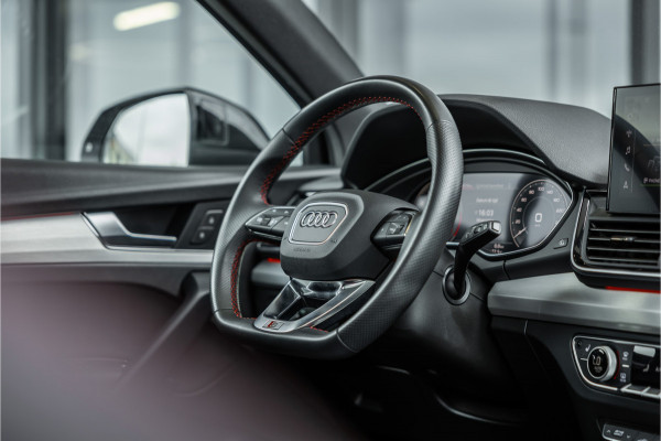 Audi Q5 Sportback 55 TFSI e S edition - S Line | Panorama | Luchtvering | Memory