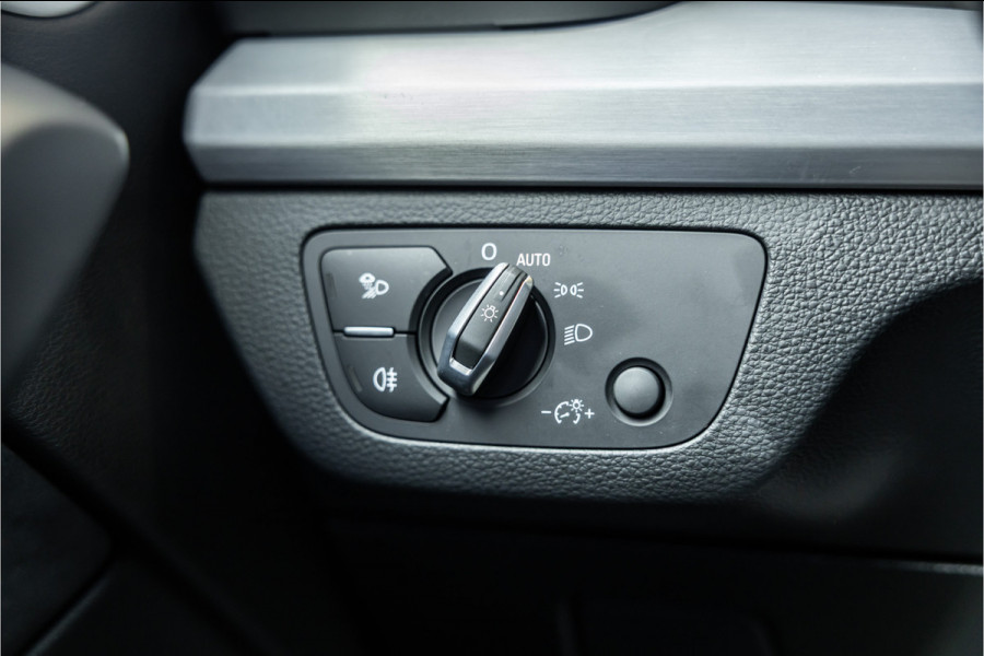 Audi Q5 Sportback 55 TFSI e S edition - S Line | Panorama | Luchtvering | Memory