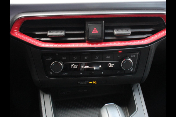 Seat Ibiza 1.0 TSI 110pk DSG FR Navigatie Apple Carplay/Android Auto Camera Parkeersensoren Adaptive cruise control Keyless Entry/Start Virtual Cockpit Stoelverwarming Ledverlichting Getinte ramen