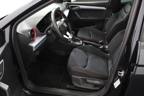 Seat Ibiza 1.0 TSI 110pk DSG FR Navigatie Apple Carplay/Android Auto Camera Parkeersensoren Adaptive cruise control Keyless Entry/Start Virtual Cockpit Stoelverwarming Ledverlichting Getinte ramen