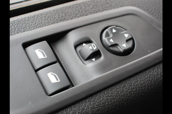 Opel Vivaro 2.0 Diesel 180 S&S L3 Automaat Apple Carplay /  Android Auto Parkeersensoren V+A Trekhaak Camera Navigatie Cruise Control LED koplampen houten afwerking laadruimte