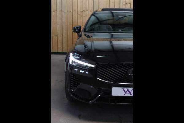 Volvo XC60 2.0 T8 Plug-in hybrid AWD Ultra Black Edition *B&W*Pano*Massage*Luchtvering*