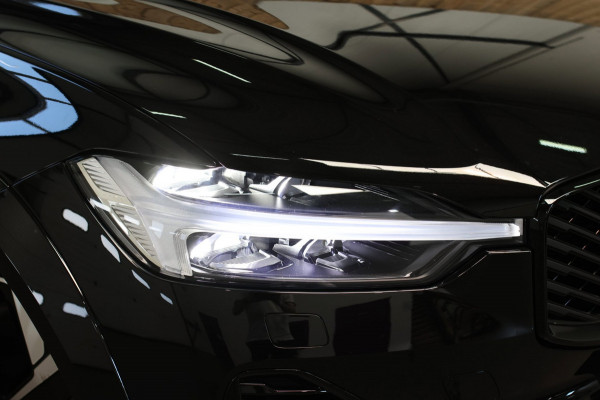 Volvo XC60 2.0 T8 Plug-in hybrid AWD Ultra Black Edition *B&W*Pano*Massage*Luchtvering*