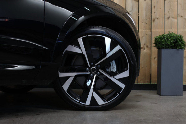Volvo XC60 2.0 T8 Plug-in hybrid AWD Ultra Black Edition *B&W*Pano*Massage*Luchtvering*