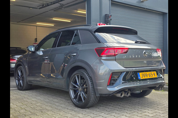 Volkswagen T-Roc 2.0 TSI 4Motion R / AKRAPOVIC !