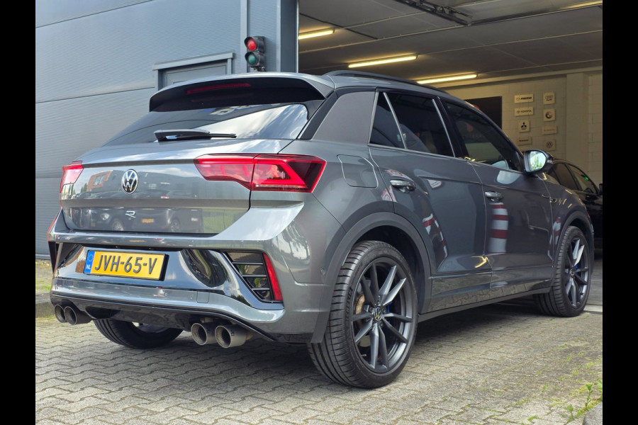Volkswagen T-Roc 2.0 TSI 4Motion R / AKRAPOVIC !