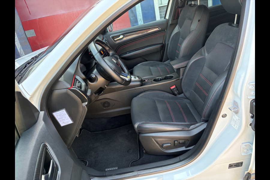Renault Arkana 1.6 E-Tech Hybrid 145 R.S. Line / camera
