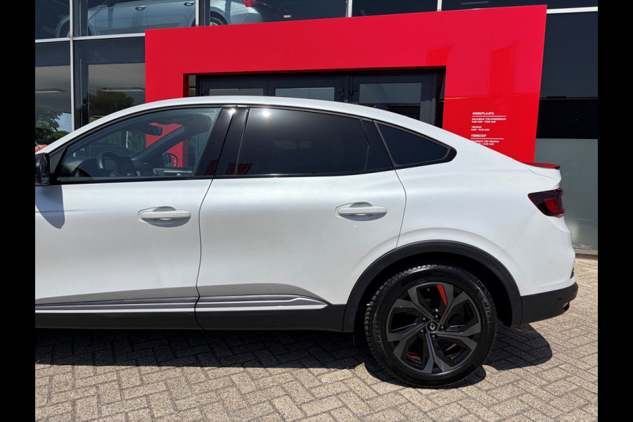 Renault Arkana 1.6 E-Tech Hybrid 145 R.S. Line / camera