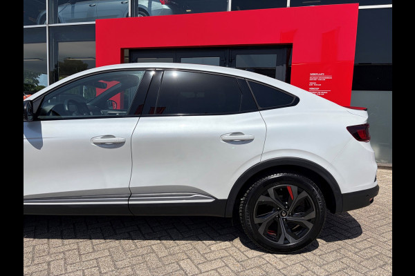 Renault Arkana 1.6 E-Tech Hybrid 145 R.S. Line / camera