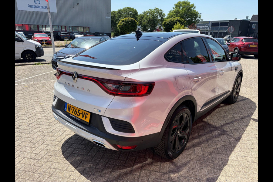 Renault Arkana 1.6 E-Tech Hybrid 145 R.S. Line / camera