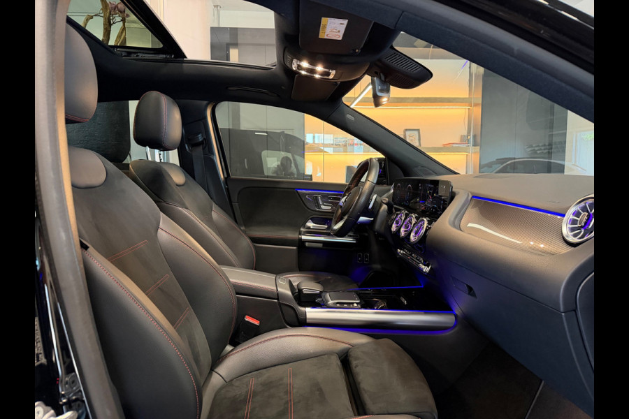 Mercedes-Benz GLA 250 e Amg night Panorama Memory Sfeerverlichting.