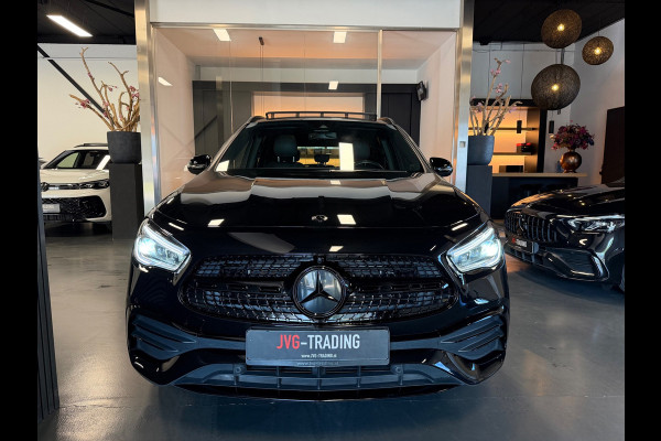 Mercedes-Benz GLA 250 e Amg night Panorama Memory Sfeerverlichting.