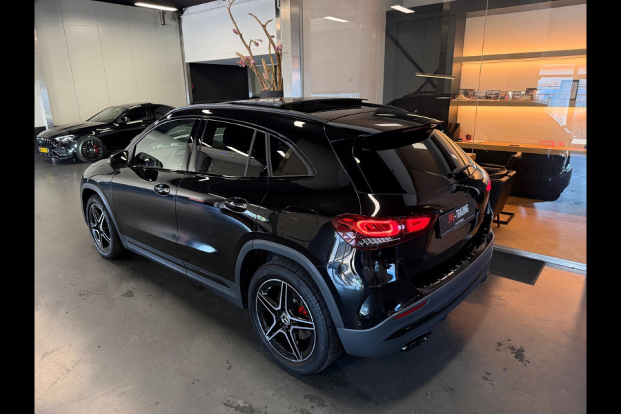 Mercedes-Benz GLA 250 e Amg night Panorama Memory Sfeerverlichting.
